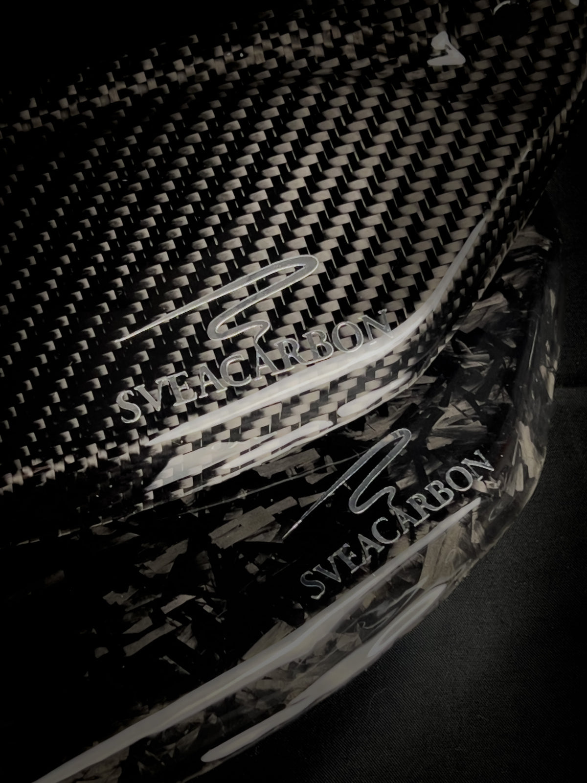 Beta 125 4t 2025 / Full Tankset / black honeycomb + red flakes