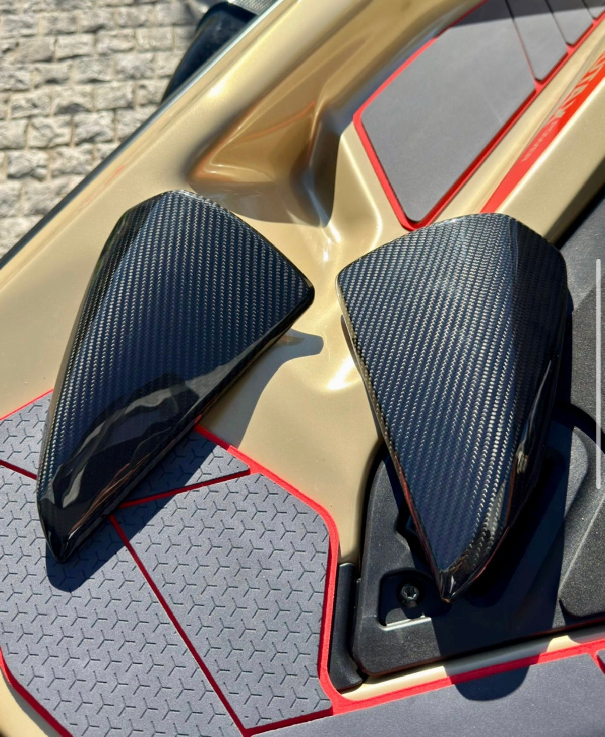 Sveacarbon carbon mirror caps Sea-Doo – detail